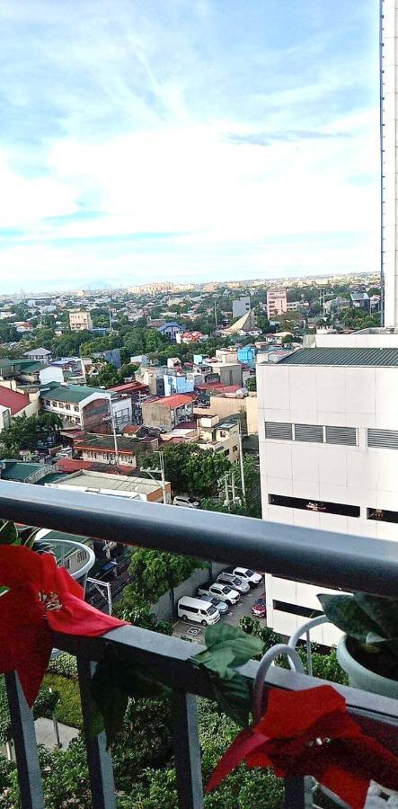 Myrvin At Grass Residences, Qc Manila Kültér fotó